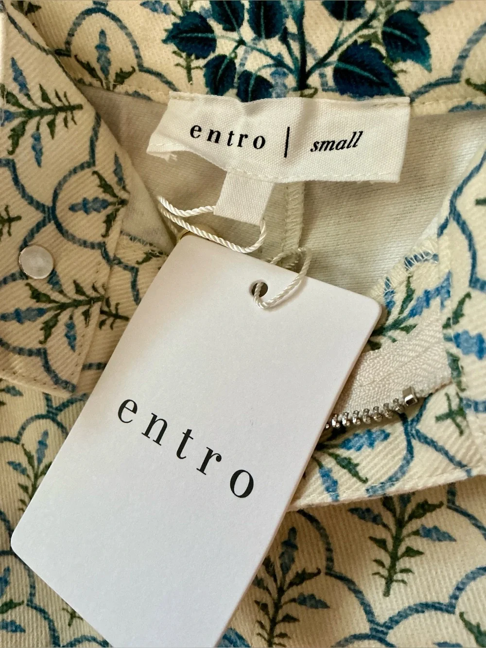 entro 💙🌿 blue